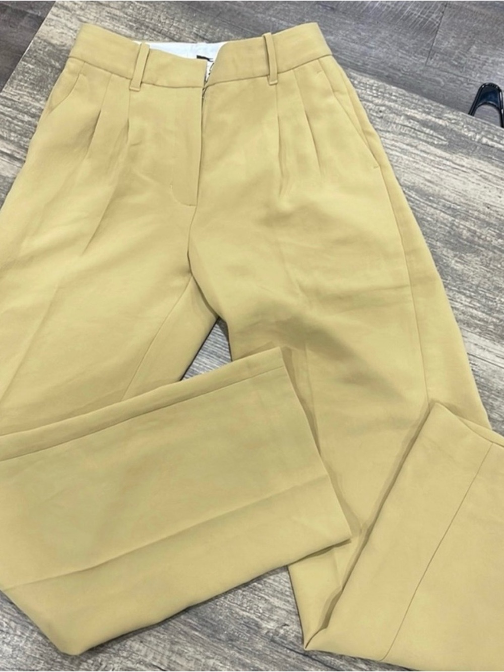 Aritzia Effortless Pants